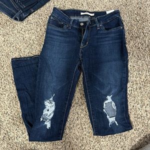 Women’s Levi 711 Skinny Jeans